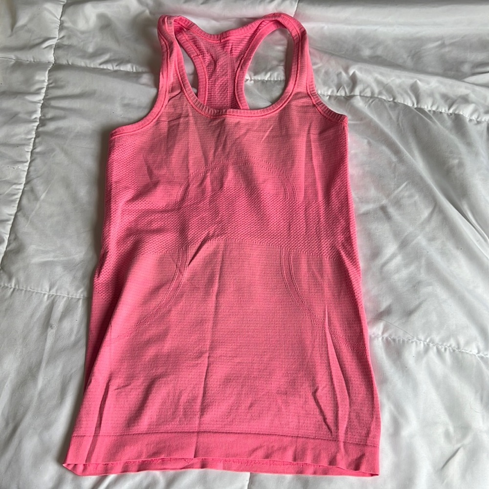 Swiftly tech Lululemon tank